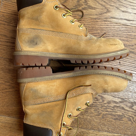 TIMBERLAND JUNIORS' 6-INCH PREMIUM WATERPROOF BOOT / WHEAT NUBUCK - Picture 4 of 7